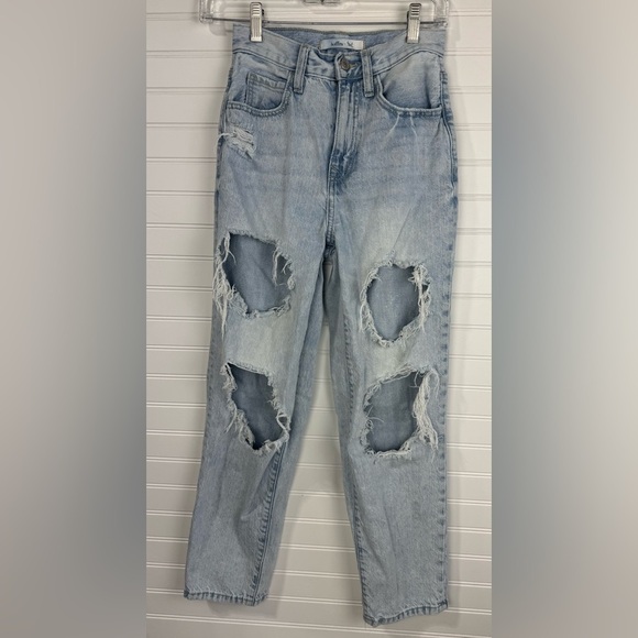 Willow & Root Denim - Willow & Root (Buckle)  light wash jeans. Size 23.